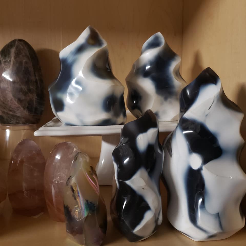 AzoniaShop's tweet image. Some pictures around the shop of all our amazing products 😍😍😍😍

#azonia #azoniashop #shoplocal #crystals #minerals #Healing #metaphysical #rocks #beautiful