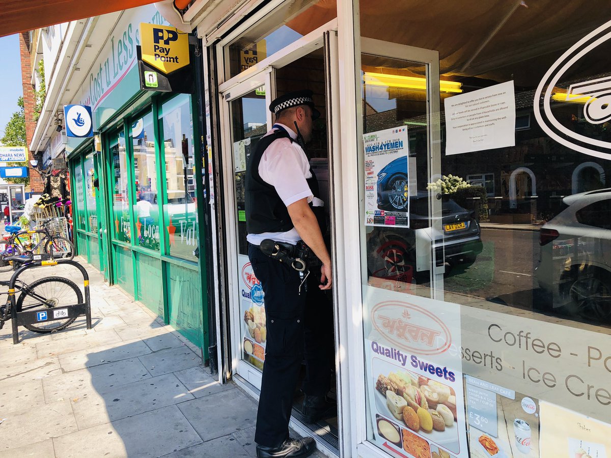 MPSStDunstans's tweet photo. St Dunstans SNT officers in the communities https://t.co/sU1hA9CfQB