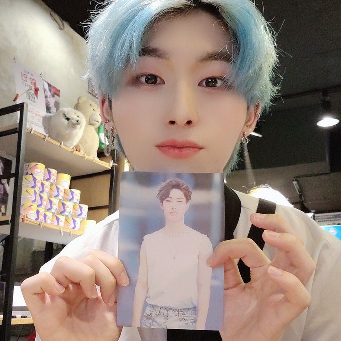  #F_Able Hojun posted a letter saying that he went to Mingi's birthday cafe event and took some picsHe also said he has Answer as his alarm songCr. eunoia_tz  @ATEEZofficial  #ATEEZ    #에이티즈   https://twitter.com/eunoia_tz/status/1292329130747281408?s=19