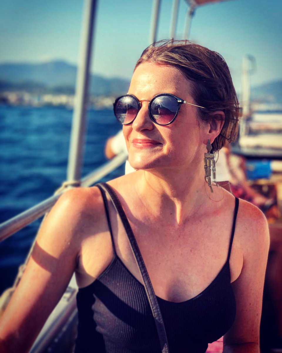 #boatyMcBoatface Very much enjoying a change from our four walls in Penge. Just me and my love <a href="/cre8tiveSimon/">Simon Marriott</a> bobbing about on boats. Bliss ☀️💦