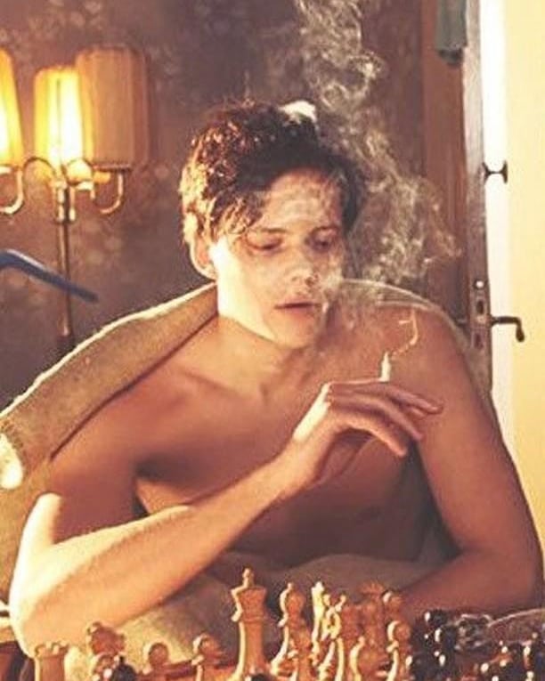 Sundays are for staying in bed. Who wants to join me?