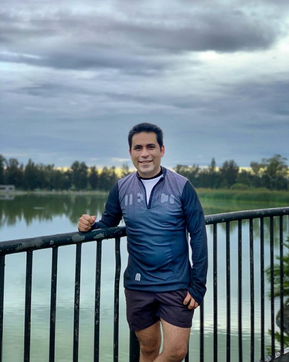 Fulanito_Mx's tweet photo. Cometes un “error”, te equivocas, te caes, te perdonas, te levantas, corriges, aprendes y sigues adelante.
Imanol Ibarrondo.
.
.
.
#CorreConEmoción #TemploRunner #YoElegiCorrer #PistosPics #QueremosRun #QuieroRun #CorreViveSiente #runcdmx #SoyRunnerMx #InstaRunMX #LoveRunSmile https://t.co/UPMBdR499C