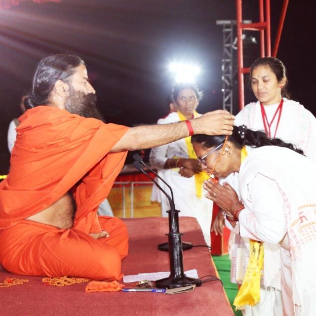 श्री श्री गुरुभयों नमः 🙏
गुरु गोविंद दोनों खड़े...... 🙏