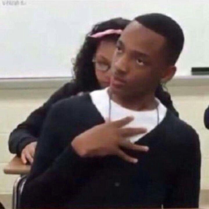 นั่งฟังข่าวพ่อแม่พาลูกสาวอายุ14เข้าแจ้งความเจ้าอาวาส เพราะถ่ายรูปใต้กระโปรงลูกสาวตอนให้อาหารปลา แล้วตอนตำรวจสอบสวนพระบอกว่าไม่ได้มีเจตนาอนาจาร แต่ถ่ายสำหรับฝึกจิตว่าตนจะงับกิเลสได้มั้ยไรงี้ กูแบบ คะ?????