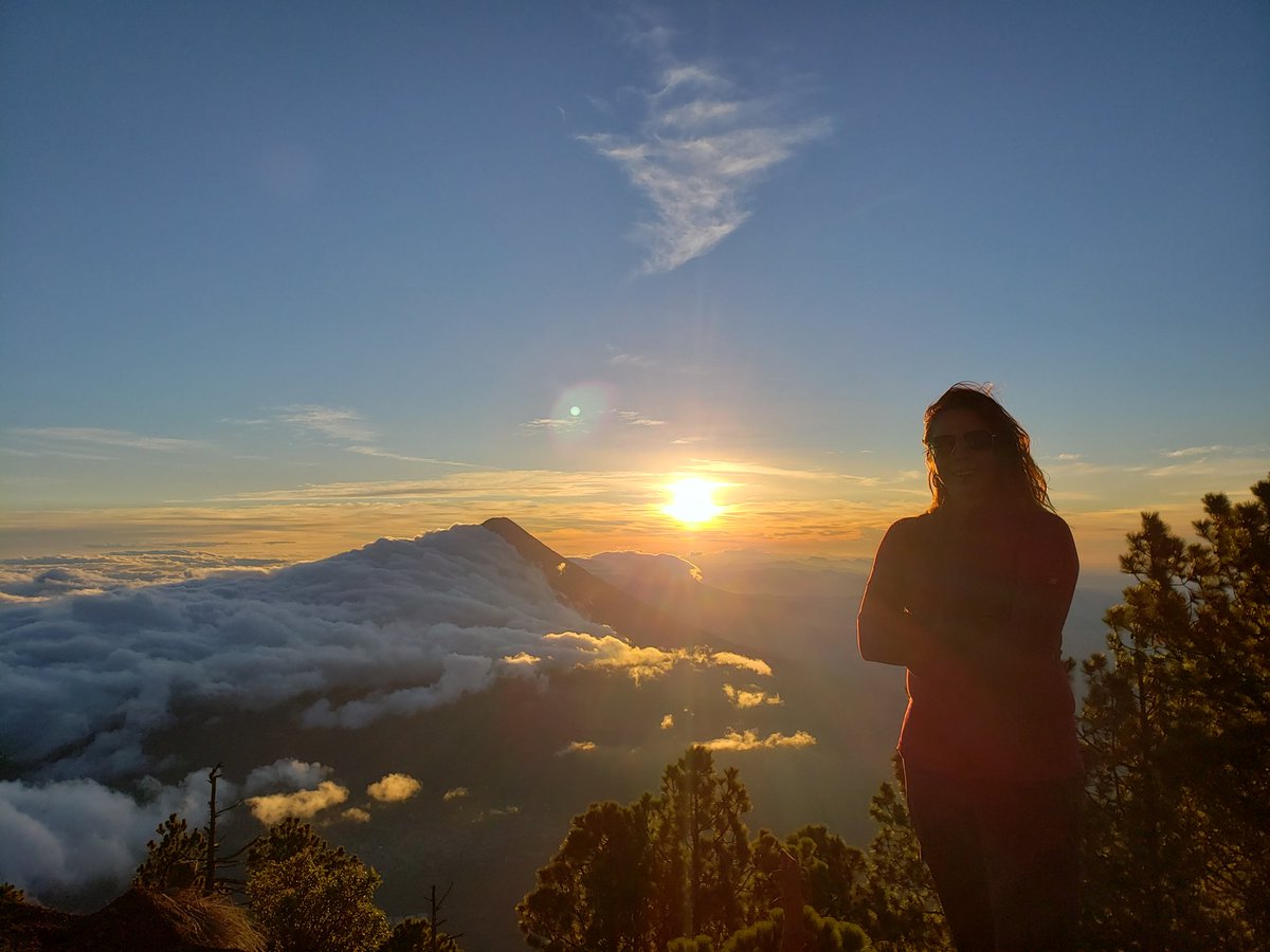 MabelLTaracena's tweet image. #LatinSaturday

1️⃣ medical entomology/molecular &amp;amp; cellular biology 🦟🧬🔬
2️⃣ 🇬🇹  
3️⃣ I love animals, hiking, long summer days and doing research
4️⃣  @mosquito_PhD