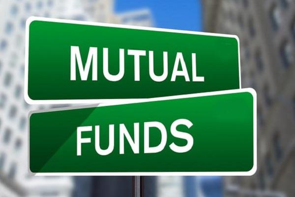 punjabkesari's tweet photo. Mutual Fund ने जून तिमाही में 18 लाख खाते जोड़े, फोलियो की संख्या 9.15 करोड़ रुपए
https://t.co/Xhd83mIvgU
#MutualFund #Folio #Co-founderHarshJain #Digitalforums #Covid-19 #Lockdown https://t.co/fw7kZEGyaN