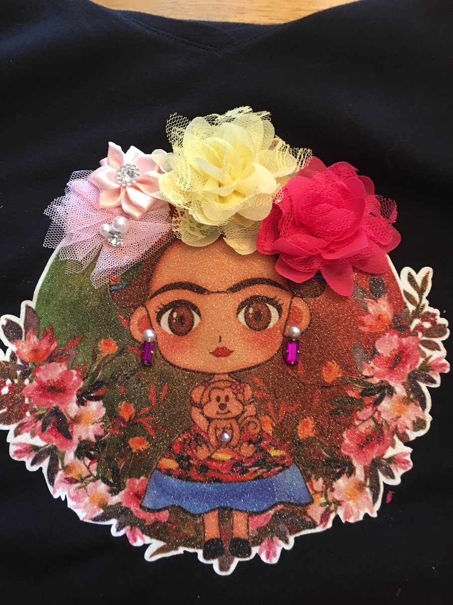 ceciliamewa's tweet photo. #FridaApplique by Ana Mewa aren’t they cute ? Orders your here @Reflection1913 @AdrianaT313 @Gibelli_Viviana @KEVallie_Read6 @delgadomaite @camilacanabal #FridaStyle https://t.co/6ZkbAXOkl2