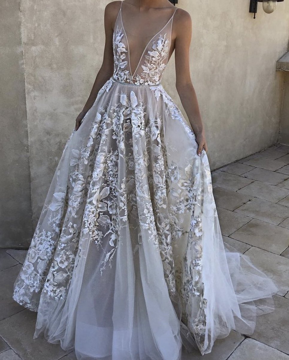 femmeduart's tweet photo. Berta Bridal 2018 https://t.co/t96s4URV3t
