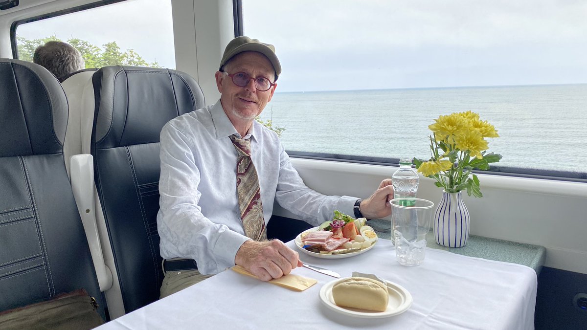 UnravelTravelTV's tweet photo. Kevin Flanagan, Editor, Travel Extra enjoying lunch on the Emerald Pullman around #Ireland #RailTour - #Staycation2020 #RailHolidays #staycation #TravelExtra @TravelExtraIre @UnravelTravelTV #RailTours @railtours Book Today Travel Tomorrow https://t.co/VgBL5jnSLO https://t.co/wOi38dUV0Y