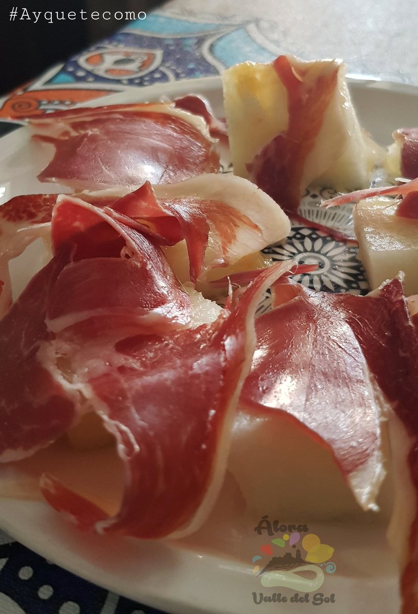 AloraValledeSol's tweet photo. #Álora
En cualquier ocasión, melón con jamón 😋
#Ayquetecomo
#ÁloraValledelSol
#municipioturístico
#ValledelSol https://t.co/4TXVU59u1H