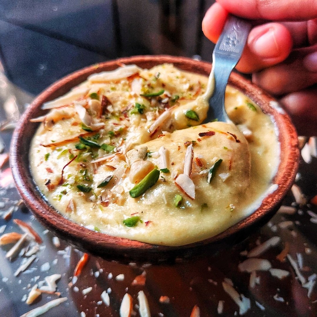 bigbrownkitchen's tweet photo. Janamashtami Special Vrat Recipe
@YouTubeIndia 
https://t.co/QjNz2ZHm7r
#janamashtami #janamashtami2020 #sundayvibes #SundayMotivation #Sunday #Recipe #tasty #Cooking #Dinner #dinnerdate #Binodians #binodmemes #binodop https://t.co/8FM2NbWPq2