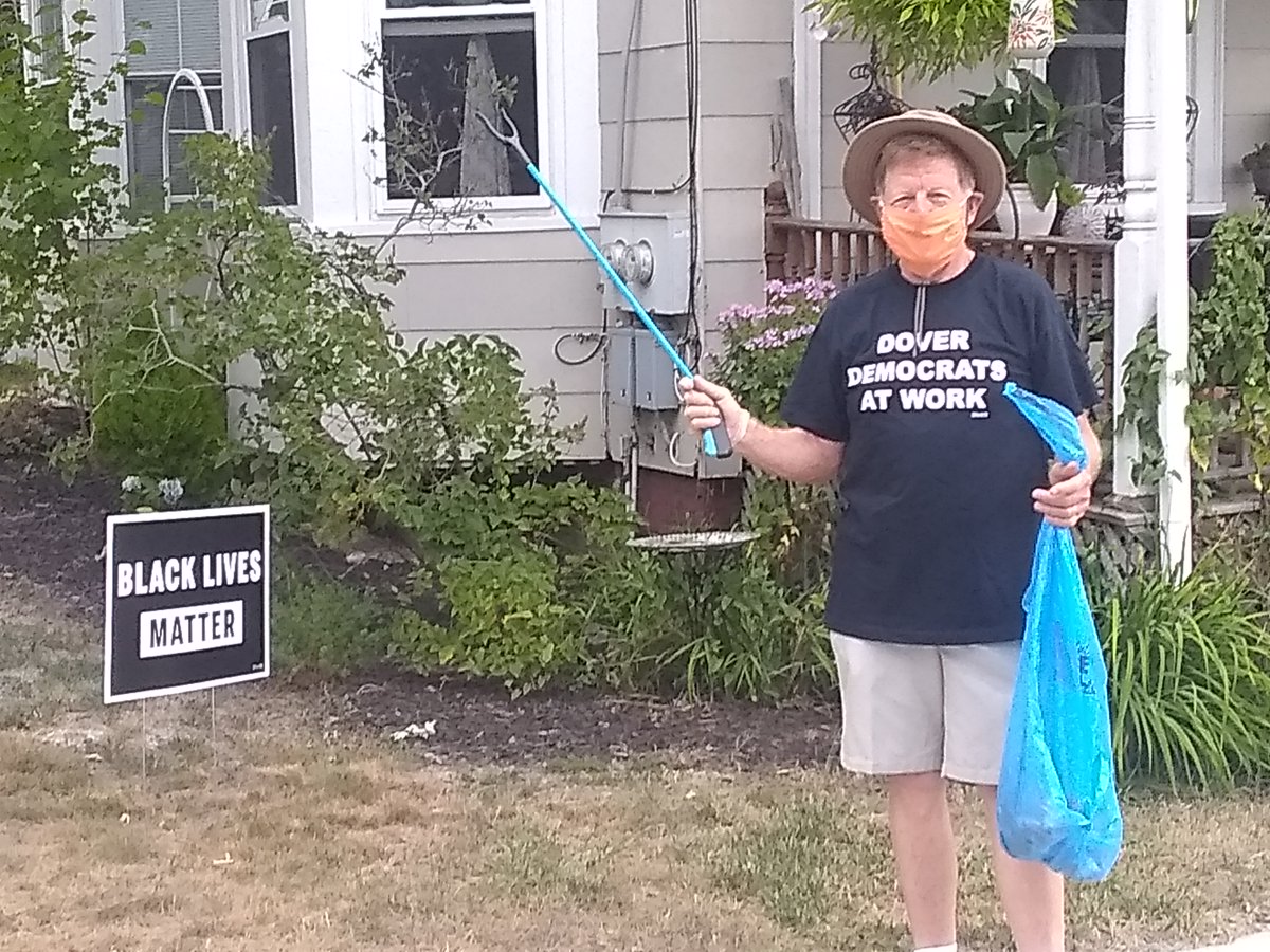 DoverNHDems's tweet photo. Dover Ward 1 State Rep Casey Conley &amp; I living our values, neighborhood clean-up on Saturday: environmental protection &amp; responsible citizenship. #nhpolitics @NHDems @SCDCNHDems https://t.co/lG3gRmhpdP