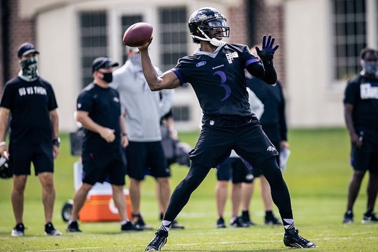 RGIII's tweet photo. God told me not to worry about the dollars so I’m droppin dimes

#NoPressure #NoDiamonds #KnowYourWhy https://t.co/4pA2e4UNdZ