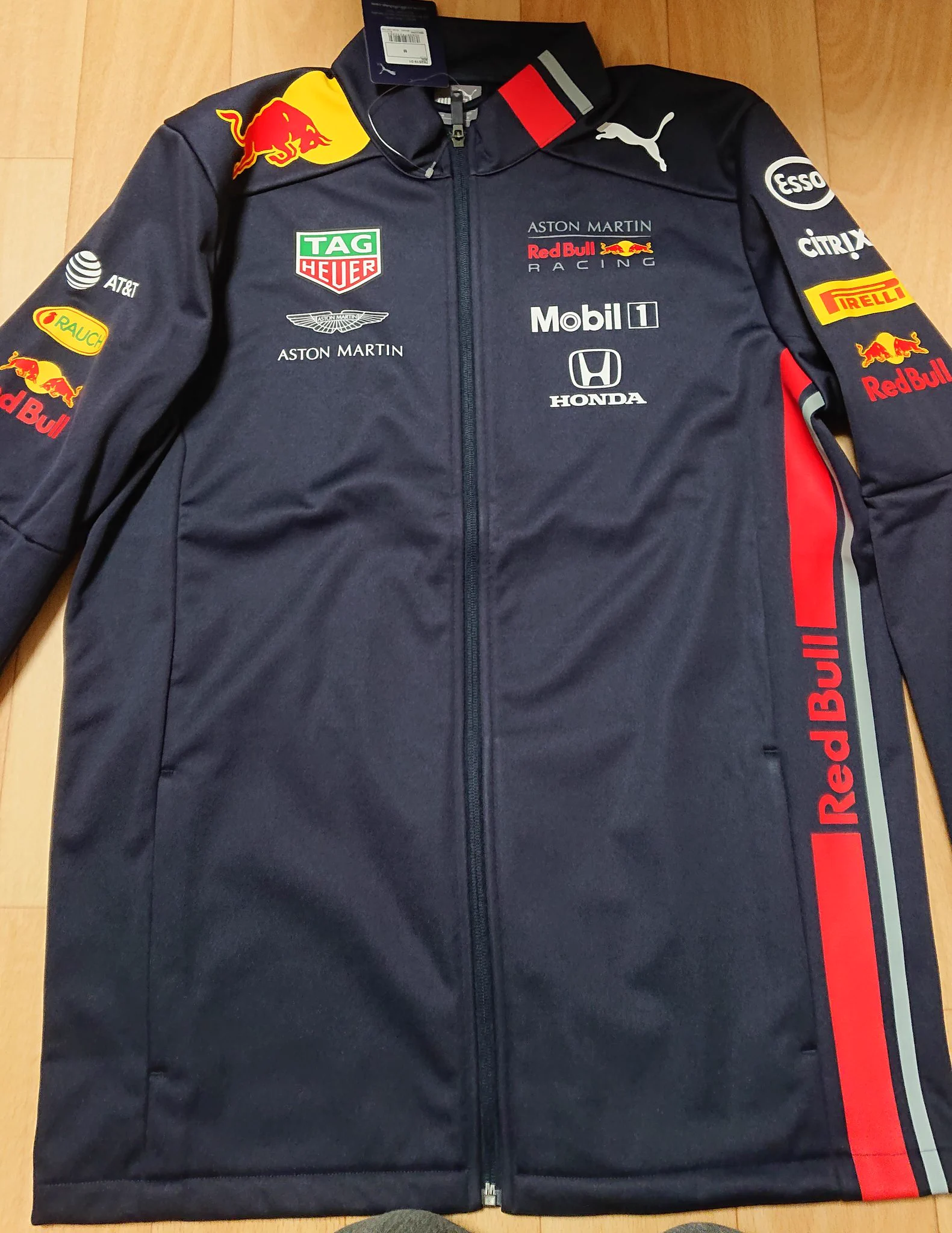 @redbullmotorJP やっと勝ちましたね💪(°▽°💪)ここからチャンピオンまでいきましょう 