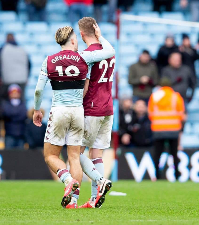 Mais malgré la domination des Villans, Son vient crucifier toute une ville après une erreur d’appréciation d’Engels... le parcage visiteur explose : Tottenham vient de l’emporter dans le temps additionnel (2-3, 90e+4). 