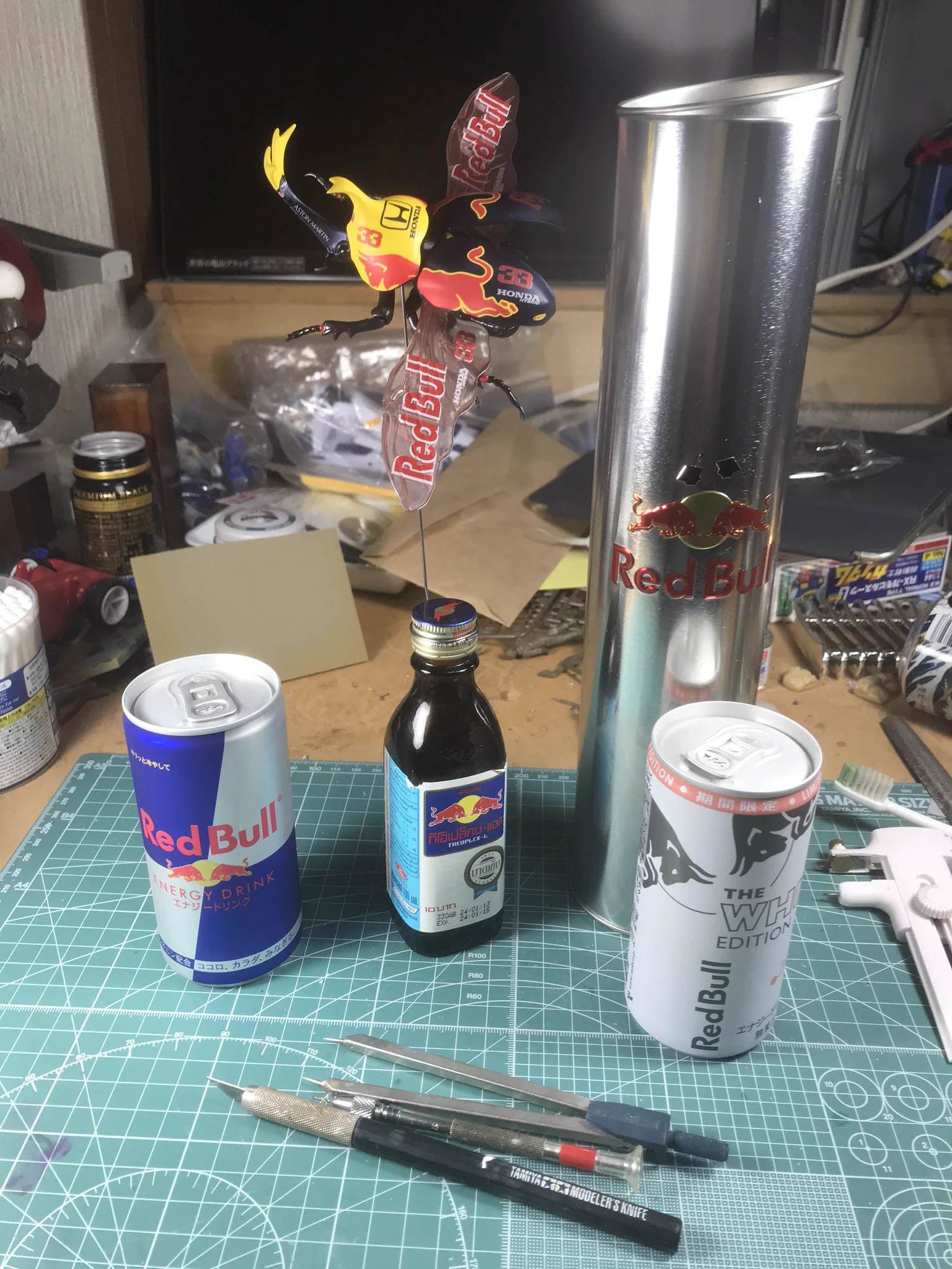 @redbullmotorJP 祝杯記念写真 