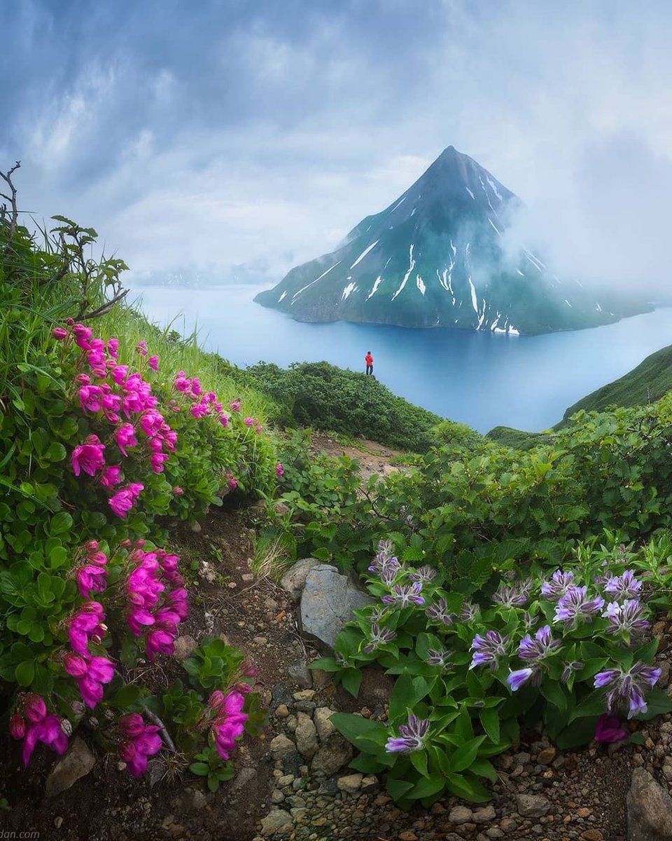 travelvgears's tweet photo. The distant shores of the Kuril Islands! Tag someone you'd travel here with ⛰️💙
.
📍 Kuril Islands
.
.
.
#optoutside #wildernessculture #exploretocreate #theoutbound #mountainstones #mountainstories #wondermore #wildnature #mountain #hiking https://t.co/8eWbXPuDx9