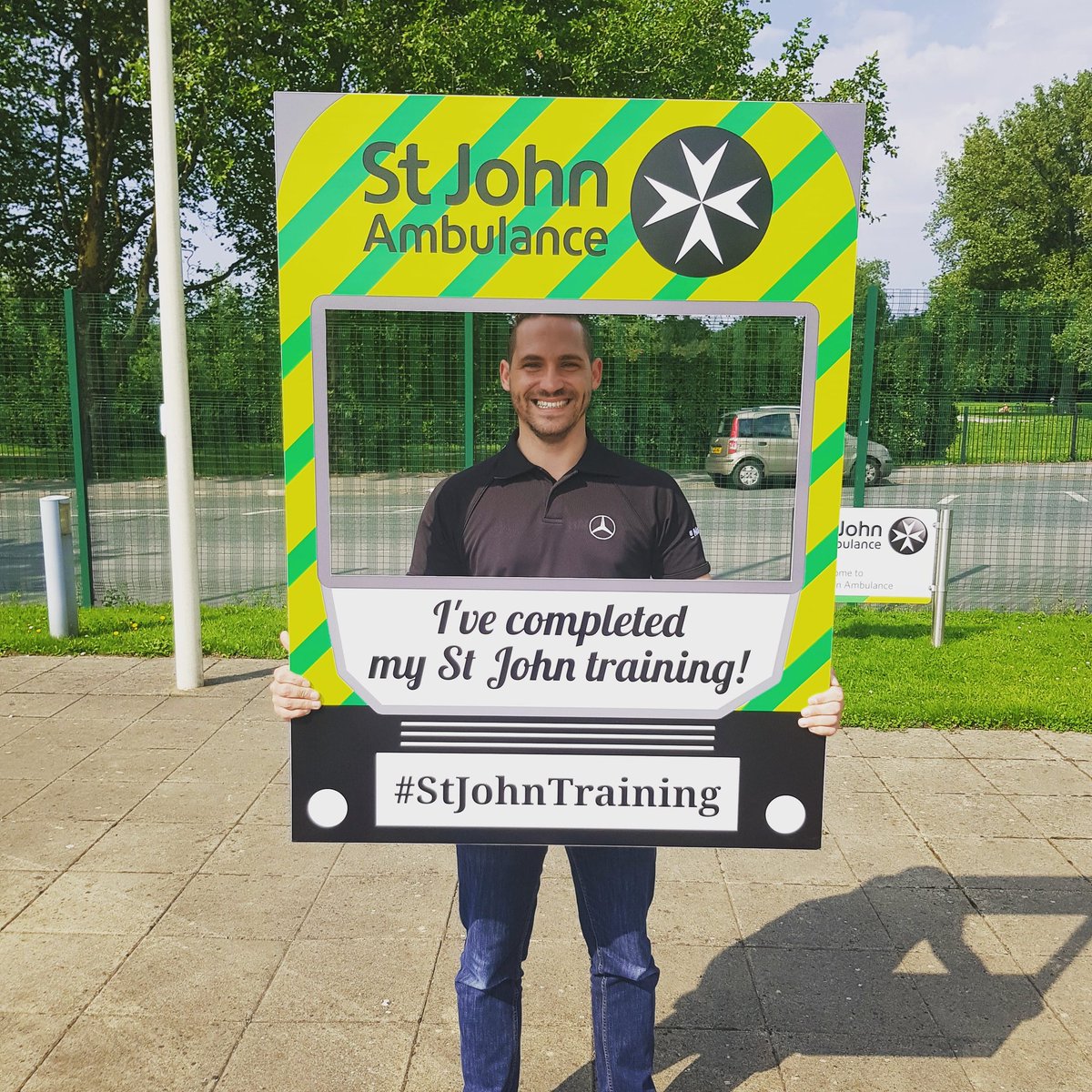 OnlyGrantBrown's tweet image. Sooooo today I PASSED my assessment for @stjohn_ambulance!!!!! I am now a fully qualified FA and can't wait to get out there and help people.
I have met some amazing friends on the course and look forward to bumping into them at various events ❤
#stjohnambulance 
#SelfieSunday