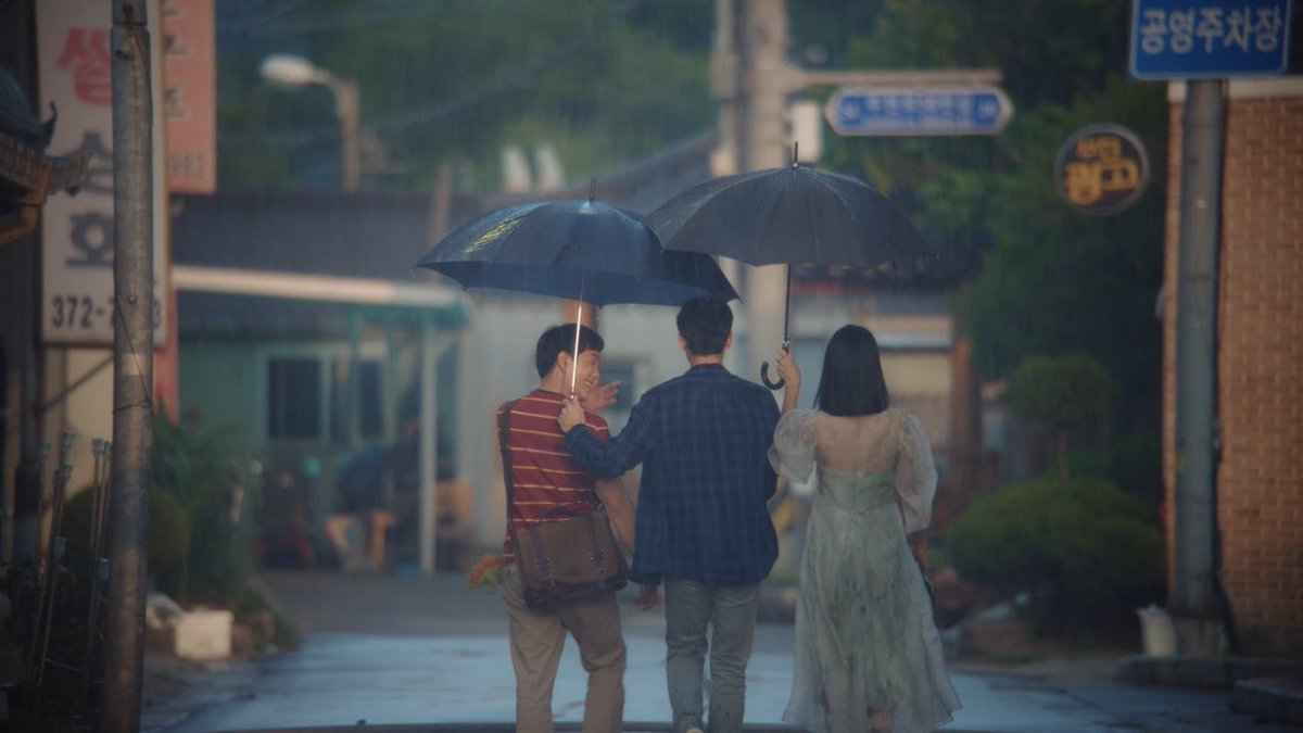 "What the Shadow Witch had stolen from them was not their true faces, but their courage to find happiness."

#ItsOkayToNotBeOkayEP16 #ItsOkayToNotBeOkay