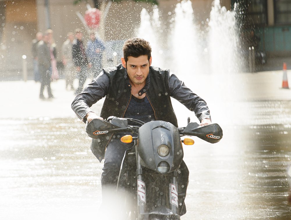 Motion poster Hq pic