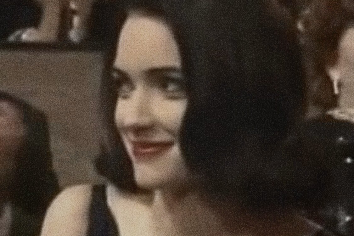 W H R On Twitter Vajnona Rajder I Dzhonni Depp Vidyatsya Vpervye Posle Rasstavaniya V 1991