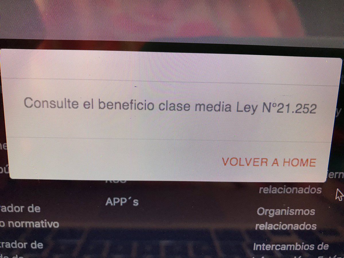 IvanaYanez's tweet photo. Hola @SII_Chile quiero solicitar el beneficio a trabajadores independientes pero el sistema no me lo permite, esta mañana tenía disponible la opción y ahora el sistema me saca. ¿Que puedo hacer? https://t.co/hj1T7yPKqL