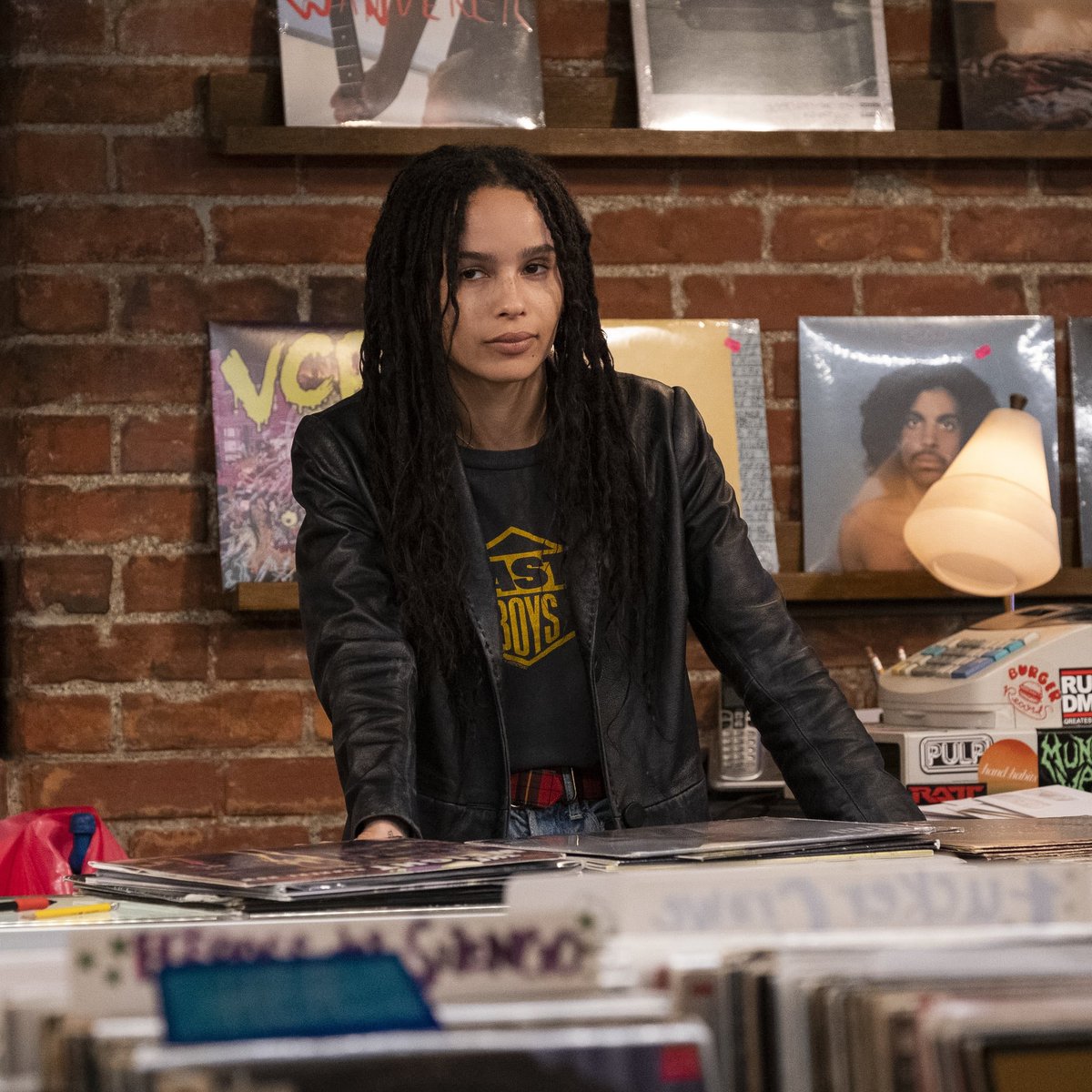 PopCrave's tweet photo. Zoë Kravitz calls out Hulu for canceling her show #HighFidelity:
“It’s cool. At least Hulu has a ton of other shows starring women of color we can watch. Oh wait" https://t.co/1zBet4m1cJ