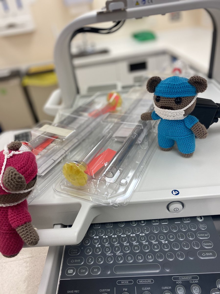 LancsEndoRPH's tweet photo. #Barrett & #Blanche have just finshed the weekend #UGIBleed list @LancsEndoRPH @LancsHospitals and they know how important a #debreif is overcome issues and improve patient safety #Barrett is talking her through the #overtube 🩸🩸#GImedicine #SafetyFirst 🏥 https://t.co/v6Jwfq3C5H
