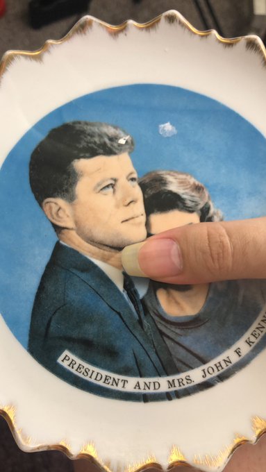 I need to sand and frame this https://t.co/dC36Bj7pb9<a href="/tag/riptwitter"class="tags"><span>#riptwitter</span></a><a href="/tag/mytwitteranniversary"class="tags"><span>#mytwitteranniversary</span></a>