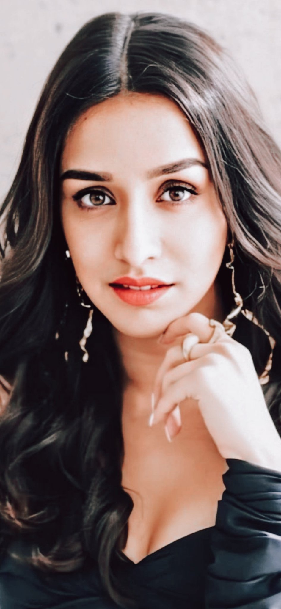 Eea0mAzUwAECwDf?format=jpg&name=large