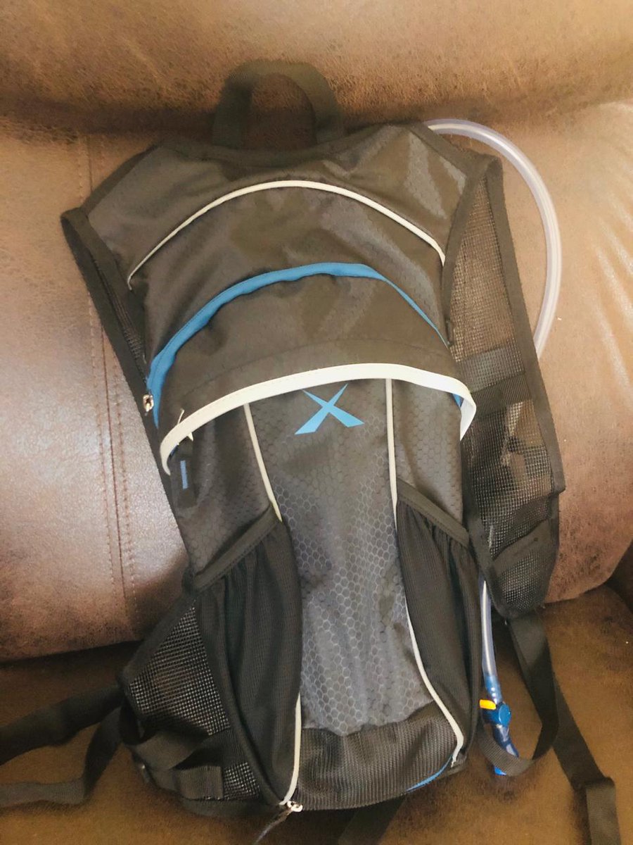 My wife bought me a hydration pack ya'll😍😍. Thanks Nana, Birthday Gifts have started coming in... 😊#HydrationPack