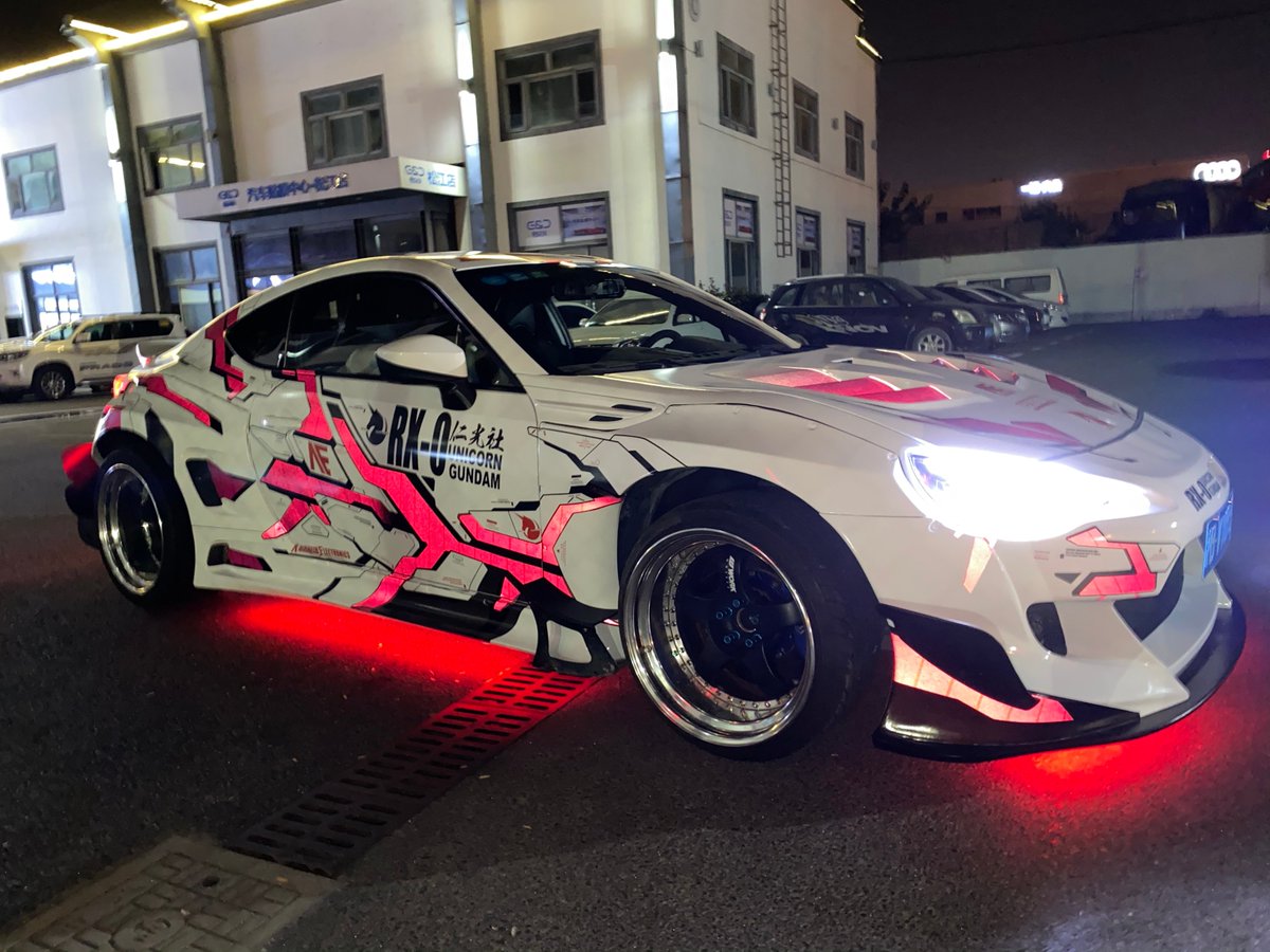 LuTongProject's tweet photo. Rocket Bunny GT86 RX-0 Unicorn Gundam 完成する！😆🌟✨💫 https://t.co/PoEjjimAUR