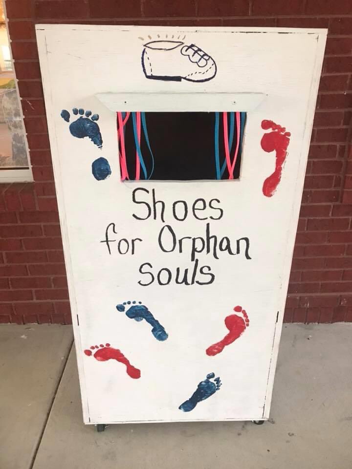 FlatTopChurch's tweet photo. Flat Top Church~ 
We will be having inside service &amp; speakers in the parking lot, this morning. 11am eastern. Come join us or tune into our Facebook Live on the Flat Top Church page! We will be collecting new shoes again this Aug. for Buckner Shoes for Orphan Souls! https://t.co/sdctO2srZF