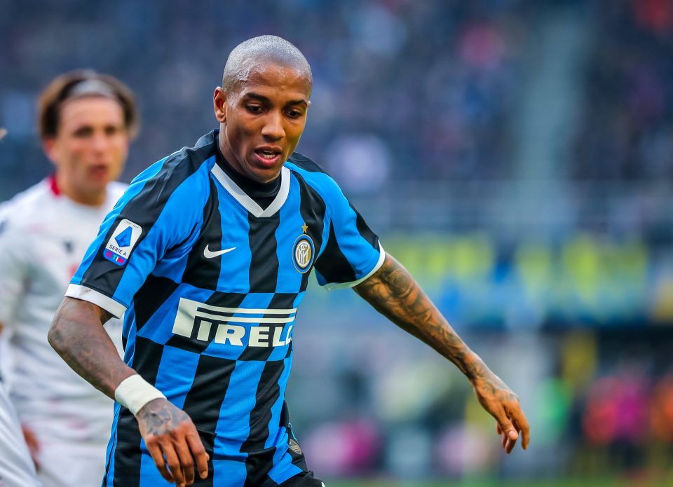 SempreIntercom's tweet photo. Inter Wing-Back Ashley Young: “Serie A Much More Tactical Than Premier League, I’m Enjoying Myself” https://t.co/mFnDfntjZW #FCIM #ForzaInter #InterFans https://t.co/7t3ClEBqQ0