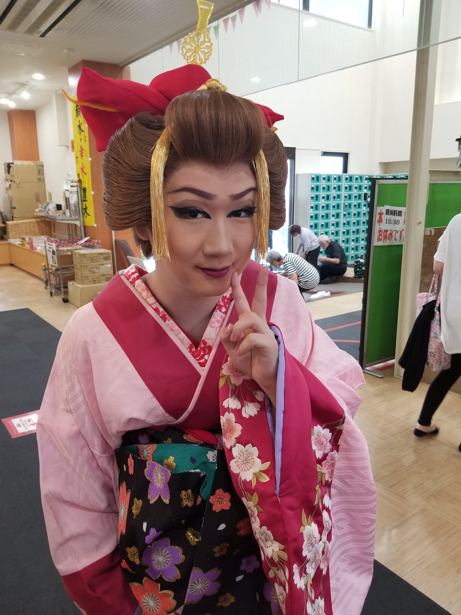 Myk__0305's tweet photo. #花組むらさき
送り出し https://t.co/8WiMImt7Kq