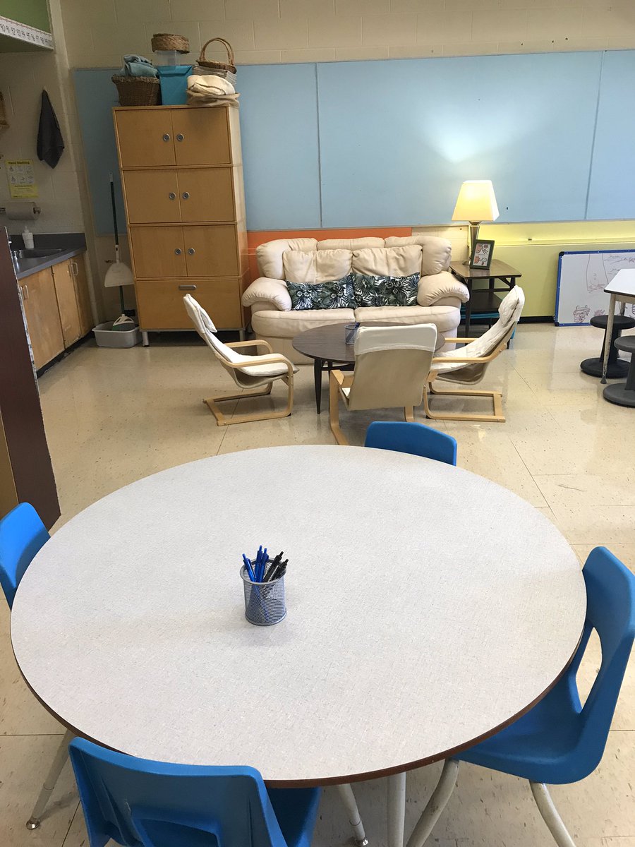 KathrynLHarding's tweet photo. This is my Gr2/3 classroom. I don’t have desks to support different learning styles, collaboration, self-reg., etc. I calculate 11 spots that would allow for physical distancing with the furniture I have?  Who has desks anymore? #SafeSeptember @Sflecce #onted #UnsafeSeptember https://t.co/DWJY0MvisN