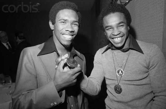 ThrillVictory's tweet photo. 1976 Olympic teammates and gold medalists in boxing, Howard Davis Jr. and Sugar Ray Leonard. #boxing #HowardDavis #SugarRayLeonard https://t.co/jq3ao4H7te