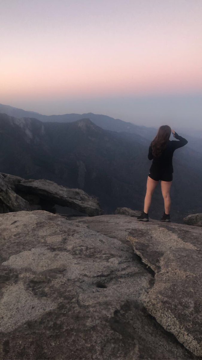 Woke up at 2am to hike Morro Rock & see the sunrise. Definitely recommend this hike. 🤍 #MorroRock #Sunrise #Hike #Nature