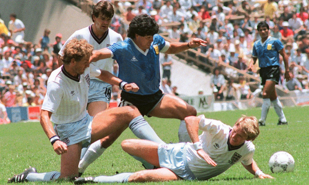 Esporte_Pedia's tweet photo. 🌐 ...desde então, tem buscado a saída diplomática para tal. Para isso, mesmo de maneira não-oficial, o futebol é capaz de influenciar a opinião pública internacional para que se simpatizem com a proposta e, à prazo e de maneira diplomática, busquem a soberania das ilhas 🧶... https://t.co/a2wWsVgMXj