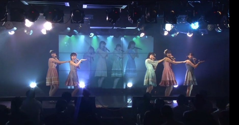 j_odr's tweet photo. 今日は柳♡箱(RYUTistさん、レーベルメイトのハコイリムスメさん)の配信ライブ！東京と新潟を結んでリモートでツーマン！驚異的なシンクロでコラボ曲も披露！凄いもの観ちゃいましたよ...。#RYUTtist #ハコイリムスメ #柳箱 #PENGUINDISC https://t.co/1Ze9eGrexv