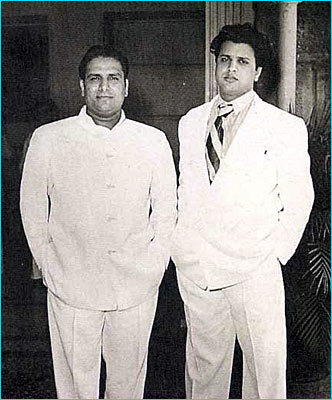 SJFansAssnCal's tweet photo. Happy #FriendshipDay2020 to every music lovers and fellow #SJFans
#shankarjaikishan
#FriendshipDay
Wishing #friendshipforever with everyone here on this platform https://t.co/TIz61cKTno