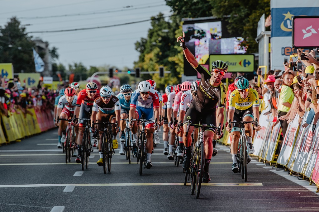 TwojeZaglebiepl's tweet photo. Ponad 891 kilometrów w ciągu pięciu dni pokonają kolarze w 77. Tour de Pologne. Wielkie ściganie rozpocznie się 5 sierpnia na Stadionie Śląskim, a zakończy 9 sierpnia w Krakowie. #TZ #TwojeZagłębie #TourDePologne https://t.co/Aca80dvphB https://t.co/d3A1AijkC3