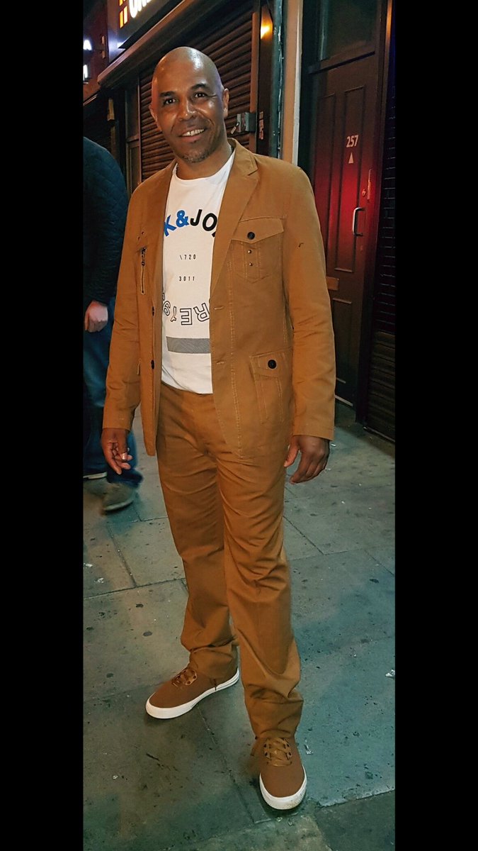 yardski's tweet photo. @Lord_Sugar @IanWright0 Too dark.. 🤔
Too much camouflage.. 🤔
The fact is 'using your words' you are asking others to comment and the question is not aimed directly @IanWright0 
Own what you are saying, but don't expect everyone to except your joke.. https://t.co/4v5m5OQKTC