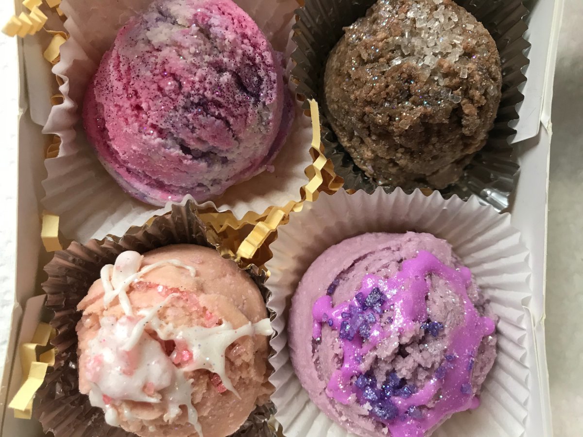 DieHardHexican's tweet photo. Indulge your senses by placing one of these delightful and luxurious Tub Truffles into your bath. Crumble them in your hand to release the gentle fragrance and the wonderful oils and butter. Visit Sunscapes Soap Shop on Etsy. #giftsets #bubbletruffles https://t.co/Tq5FWPnKOF https://t.co/gWQoMCgO9d