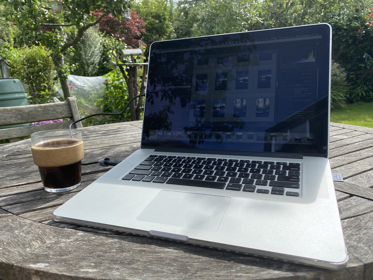 StuartMcMillan's tweet photo. Uploading photos outside in the sun - way better than cooped up in the office. Canโt see a thing on the screen though #toobright #screenglare #worthit https://t.co/26BUkWwThF