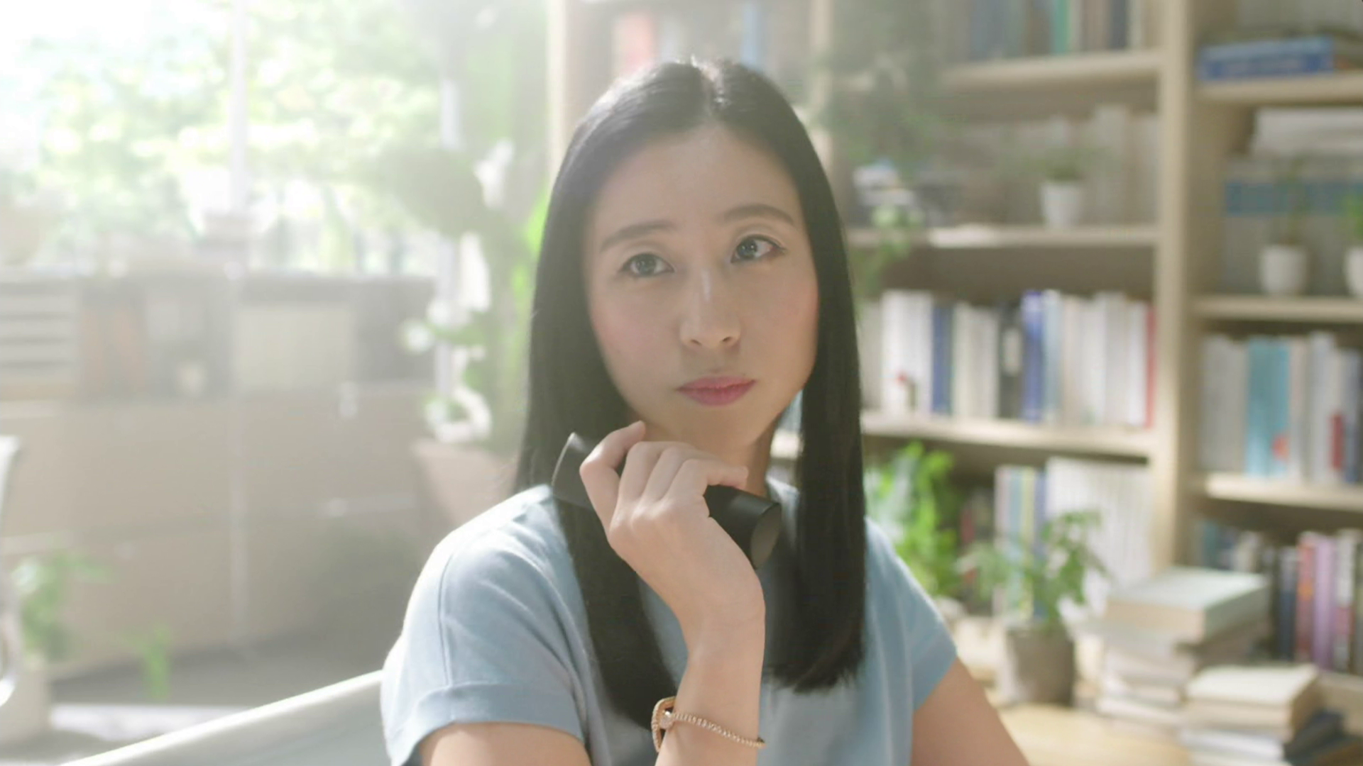 テク憧 Amazon Prime Videoのcmに三浦瑠麗ちゃん映ったぞ Cmは初めてかな T Co 0roe4z5rcx Twitter