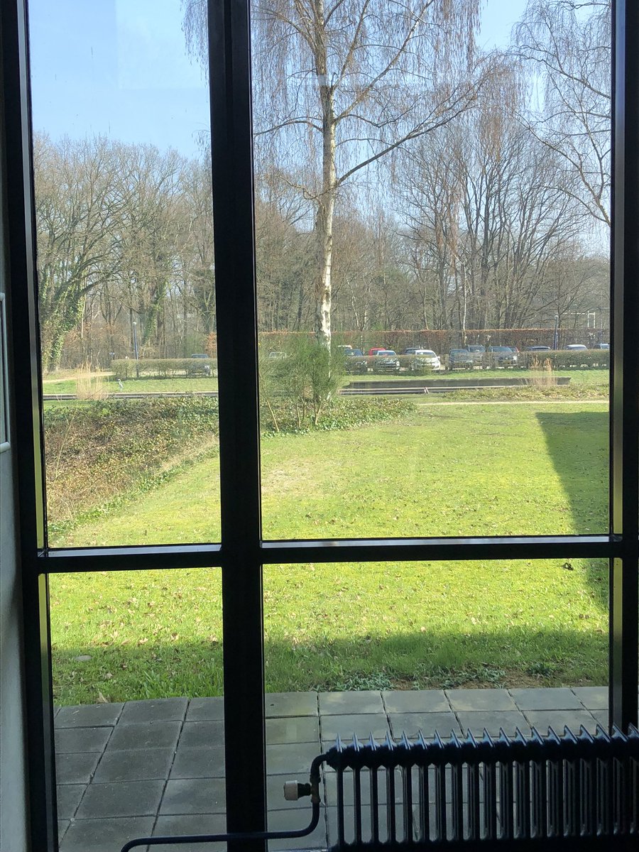ClaidMail's tweet photo. De komende week wordt het weer #heet houd de #hitte buiten door het aanbrengen van onze #Nanofolie op uw #glas. Houd de ramen en deuren gesloten en u merkt dat het binnen stukken #koeler blijft. Voor #info neem #contact met ons op https://t.co/7JSf5jDHlH
