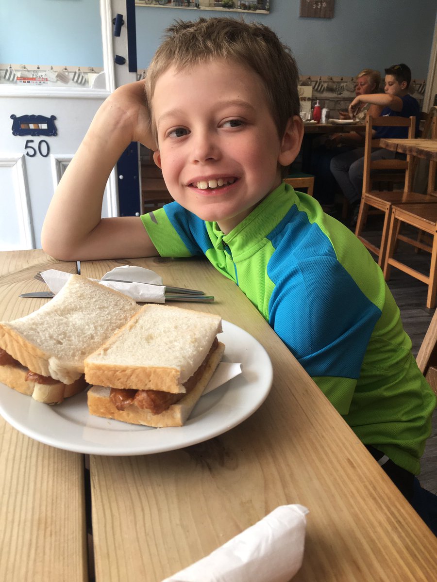 ianodonnell's tweet photo. Late breakfast 😀🥓 great little independent cafe in Atherstone - “Cafe Atherstone House” #SmallBusinesses #ibacksmallbusiness https://t.co/wYVe8DfAPo