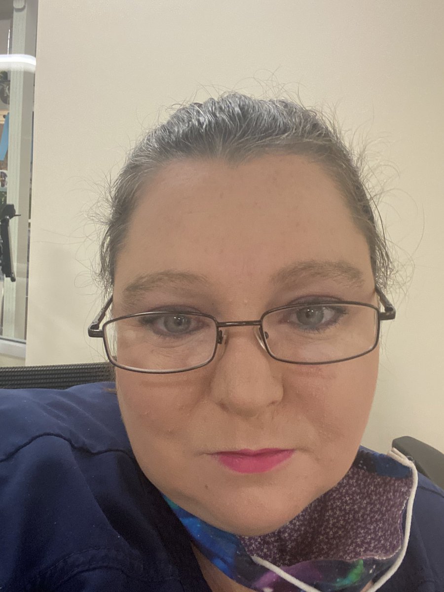 teri0542's tweet image. Sigh... taking a moment to breath without my mask before work. Time to get this day started... #nurselife #workflo #canigohomeyet