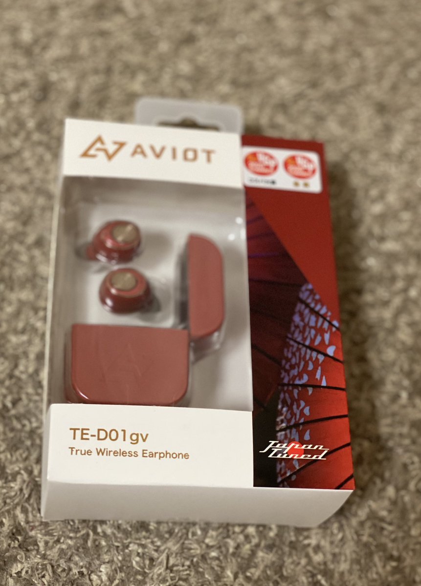 yue_lune_tsuki's tweet photo. き・た!🎧
#ariot #Bluetoothイヤホン #Bluetooth #赤 https://t.co/auJ0ovip78